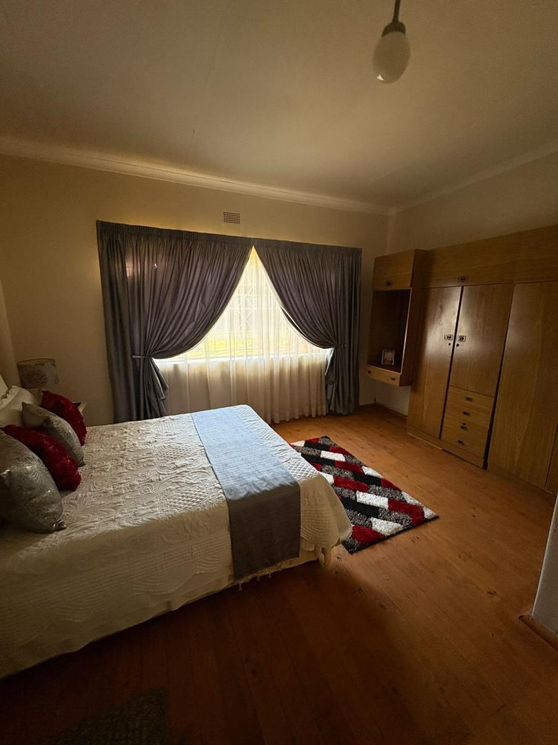 4 Bedroom Property for Sale in Heilbron Free State